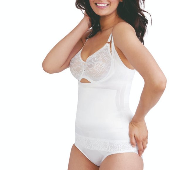 Ruby Ribbon Other - Ruby Ribbon White Lace Torsette #3020